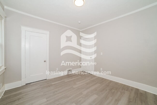 Building Photo - 2107 N Peoria Ave