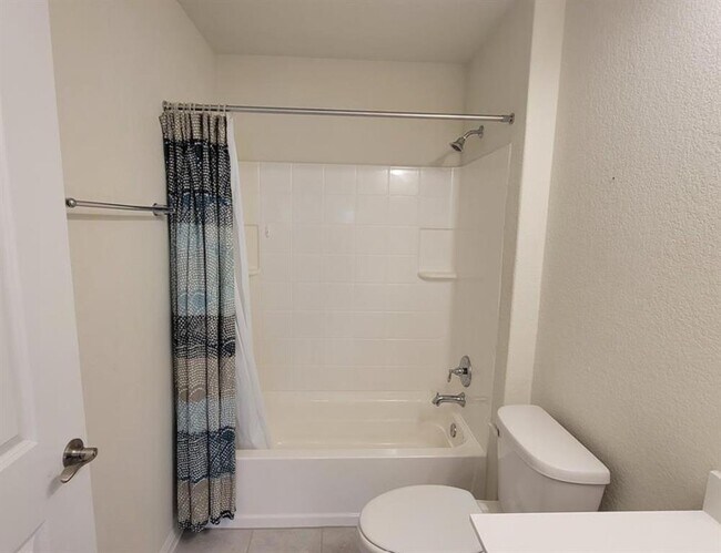 Building Photo - 505 Rockport St