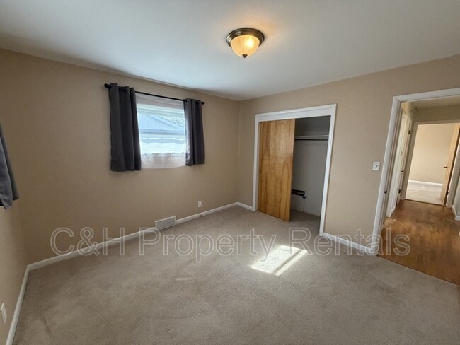 Building Photo - 1126 Lendel Ln