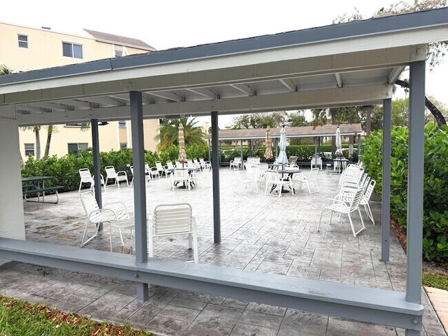 Building Photo - 14307 Bedford Dr