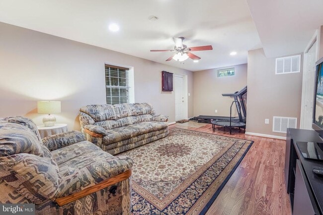 Building Photo - 15575 Catamaran Ct