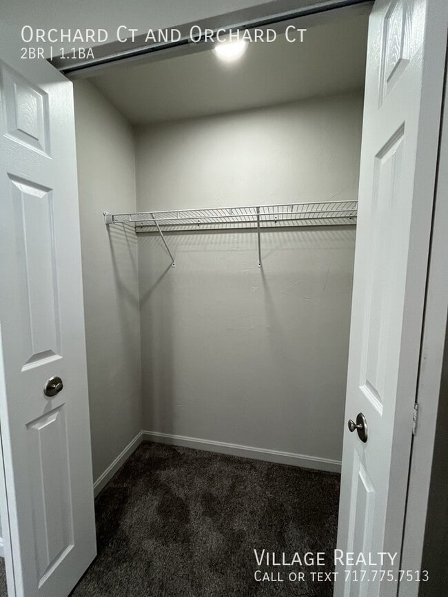 Building Photo - 306 Orchard Ct