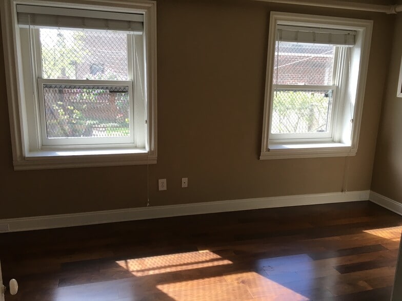 Building Photo - 221 W Lanvale St