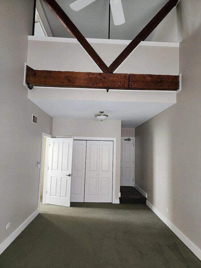 Building Photo - Apartments in Lockport
