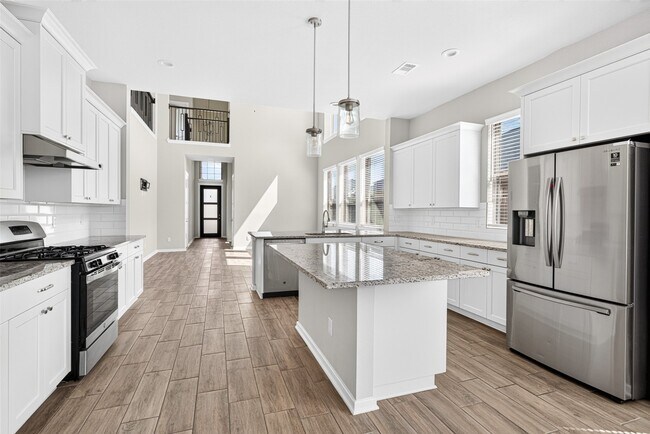 Building Photo - 29627 Mahogany View Ln