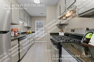 Building Photo - 3102 Woodpecker Ct