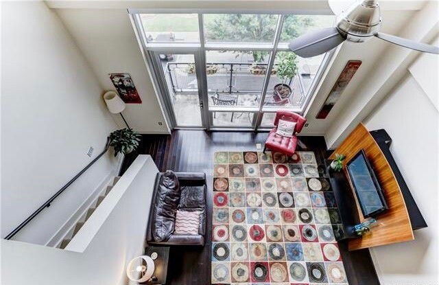 Building Photo - 1133 Metropolitan Ave