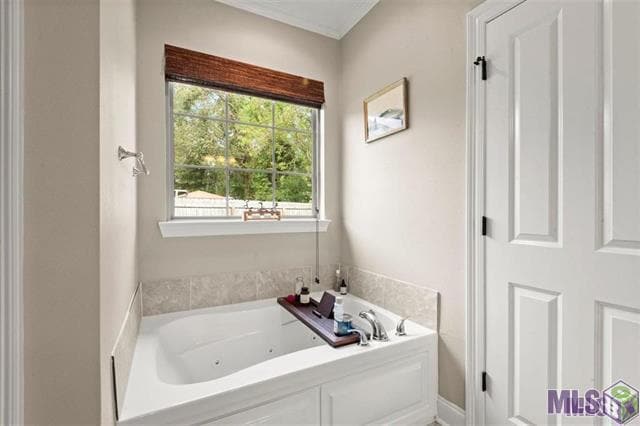 Building Photo - 13009 Roundlake Dr