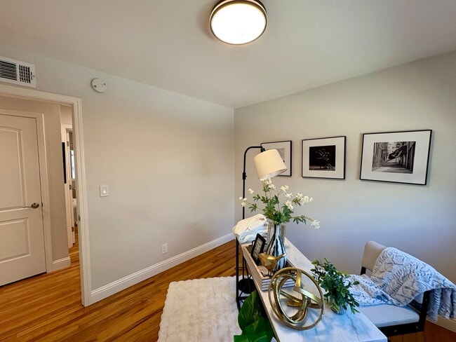Building Photo - Updated Single Story Home with Cupertino Schools