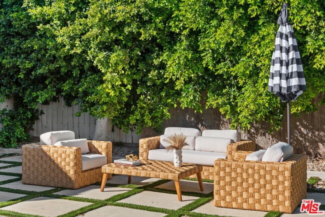 Building Photo - 1224 N Ogden Dr