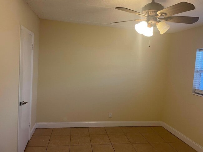 Building Photo - 4500 N Flagler Dr