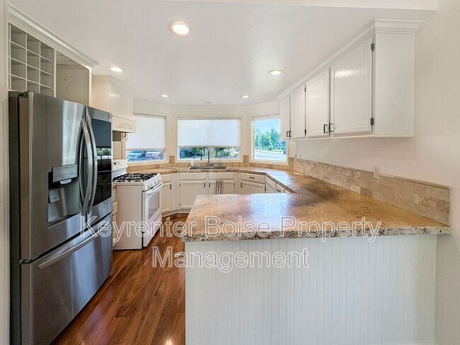 Building Photo - 6503 W Baron Dr