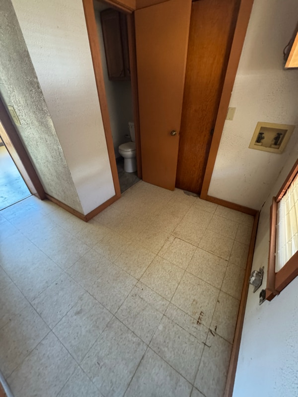 Building Photo - 1224 W Quarles St