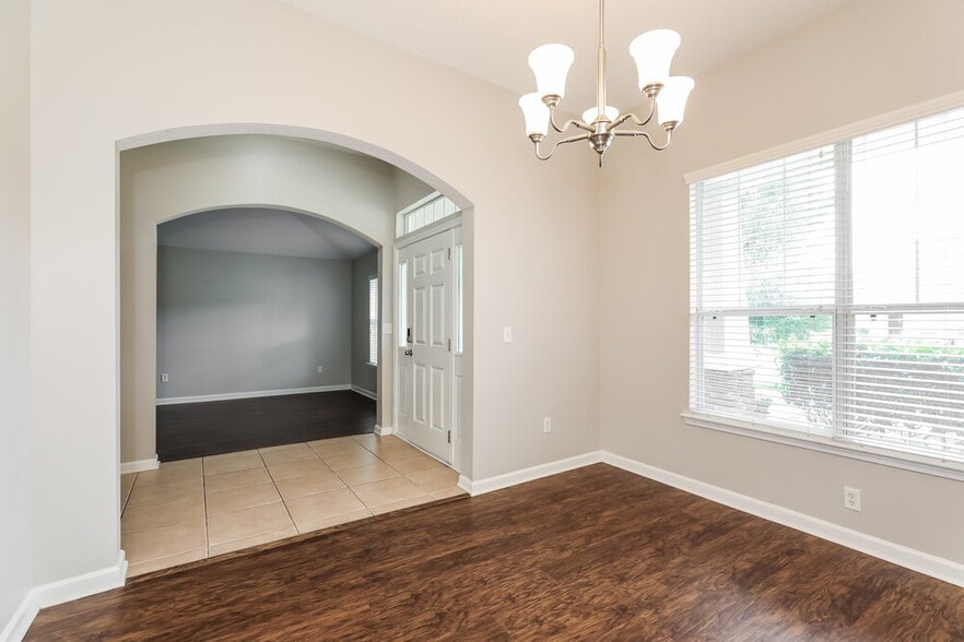 Building Photo - 14081 Bradley Cove Rd