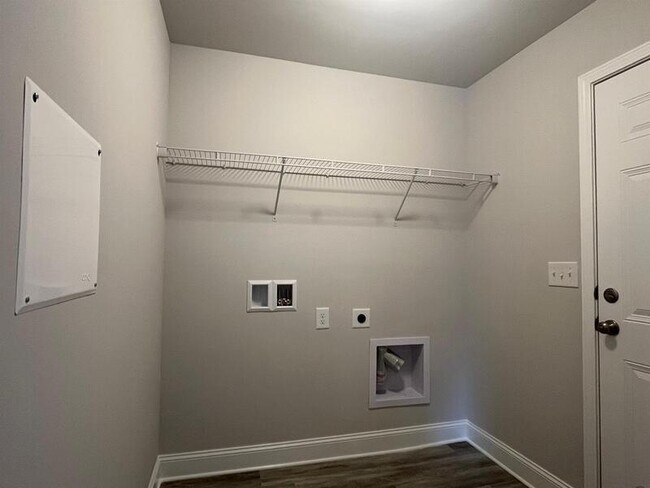 Building Photo - 108 Bingham Wy