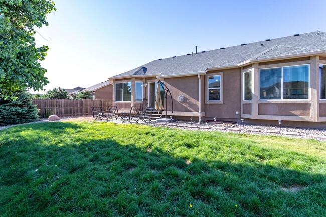 Building Photo - Beautiful Ranch Floor Plan!