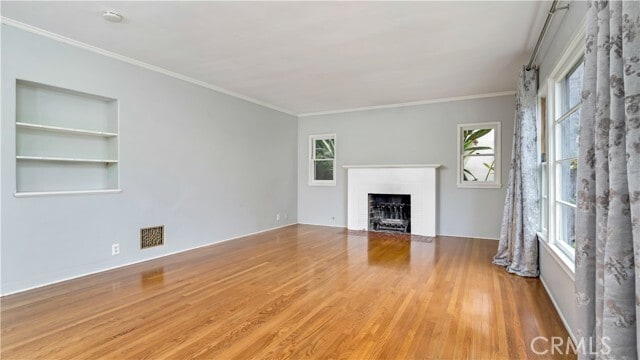 Building Photo - 2118 Greenleaf St