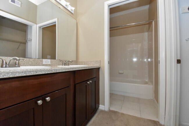 Building Photo - 10000 SW 52nd Ave