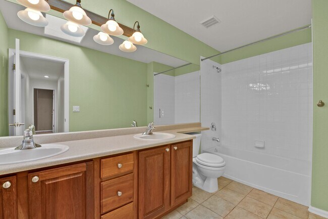 Building Photo - 705 Witchhazel Ct
