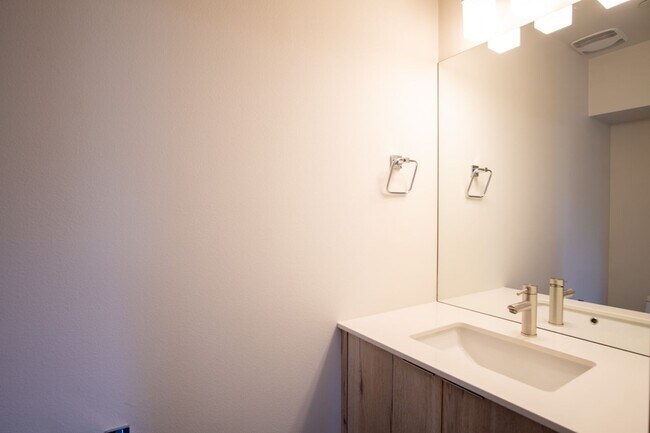 Building Photo - Stylish + Modern Corner 2-Bedroom Townhouse!