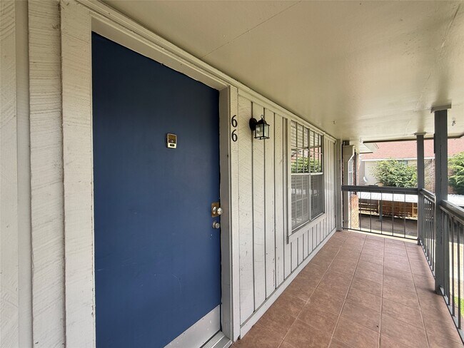 Building Photo - 2250 Bering Dr
