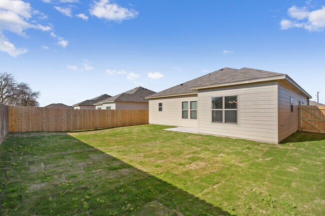 Building Photo - 623 Parkfield Ln
