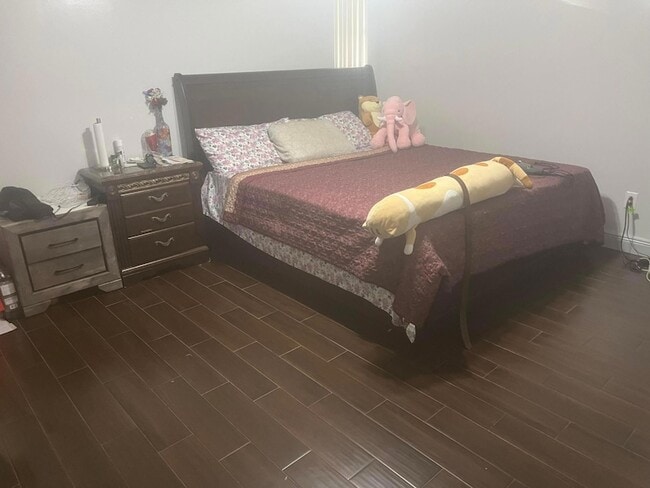 Building Photo - 1322 Pines Ln