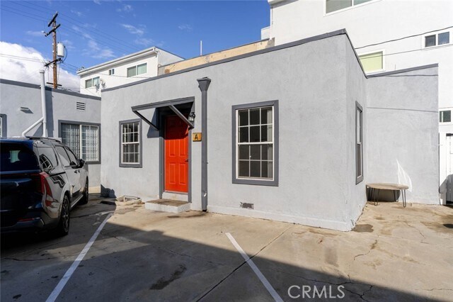 Building Photo - 301 E Alameda Ave