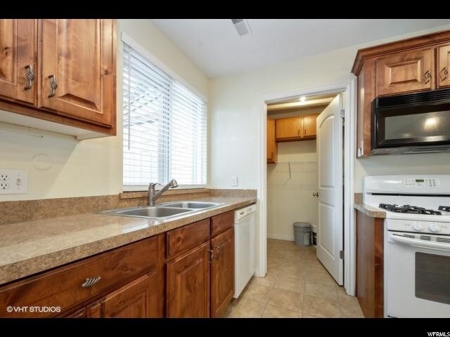 Building Photo - 6032 S 2075 E