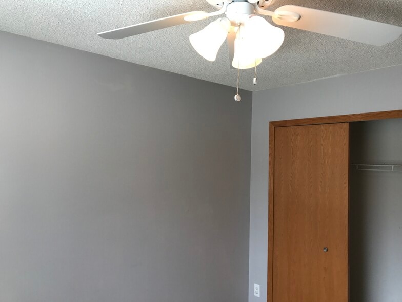 Building Photo - 14179 Plymouth Ave