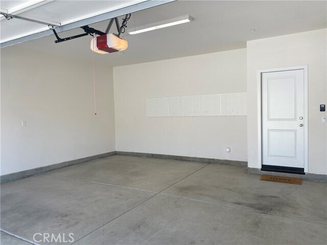 Building Photo - 2932 E Silver Sky Dr