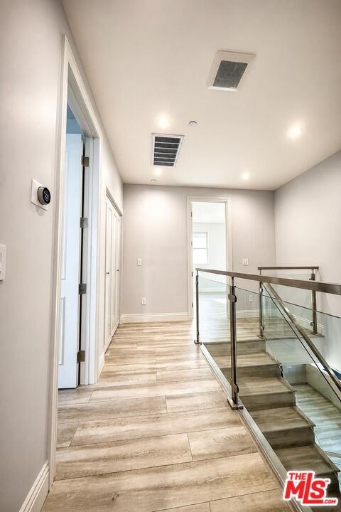 Building Photo - 6723 Sunnyslope Ave