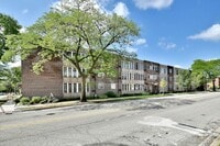 Building Photo - 1301 W Touhy Ave