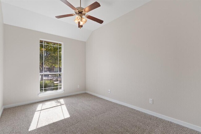 Building Photo - 19604 Moorlynch Ave