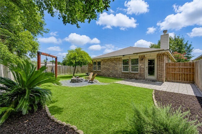 Building Photo - 9642 Sugarblossom Ln