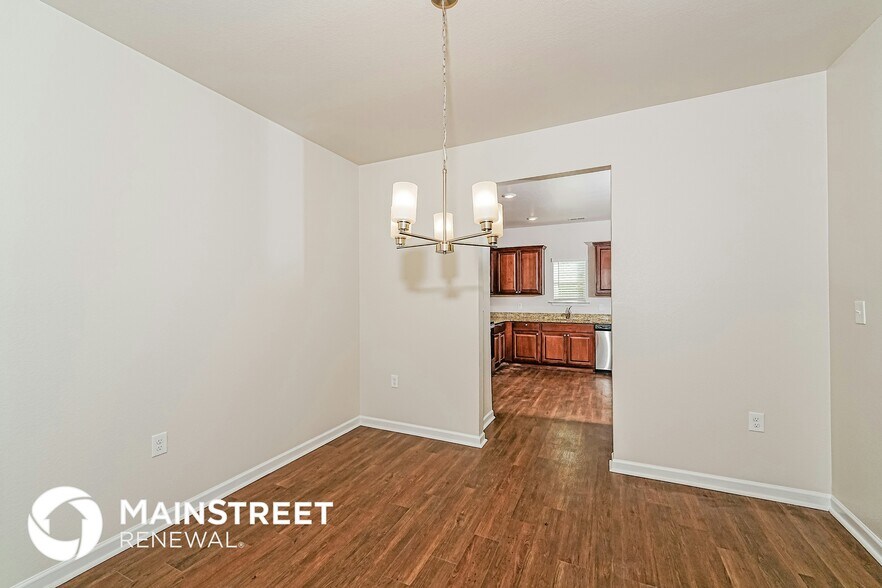 Building Photo - 1064 Pilgrim Ln