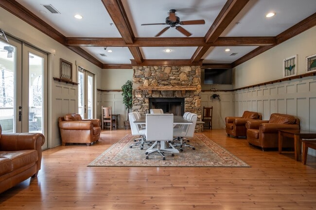 Building Photo - Woodlands Unit 237 - Available NOW