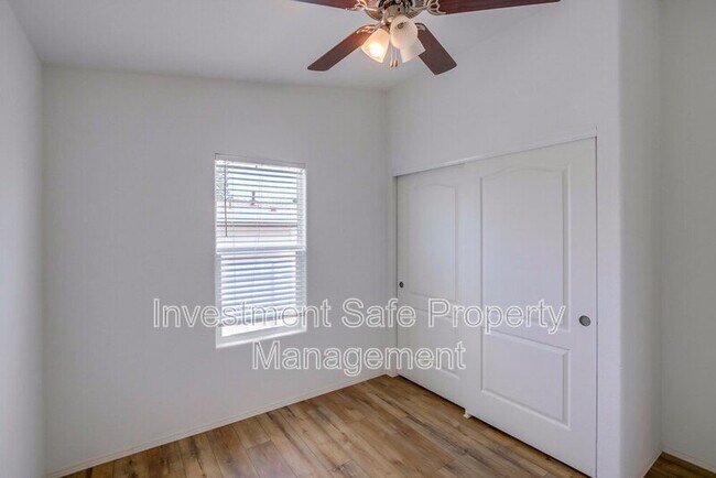 Building Photo - 4028 Charles St