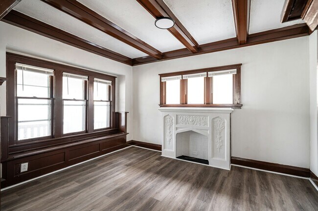 Building Photo - 3180 N 15th St