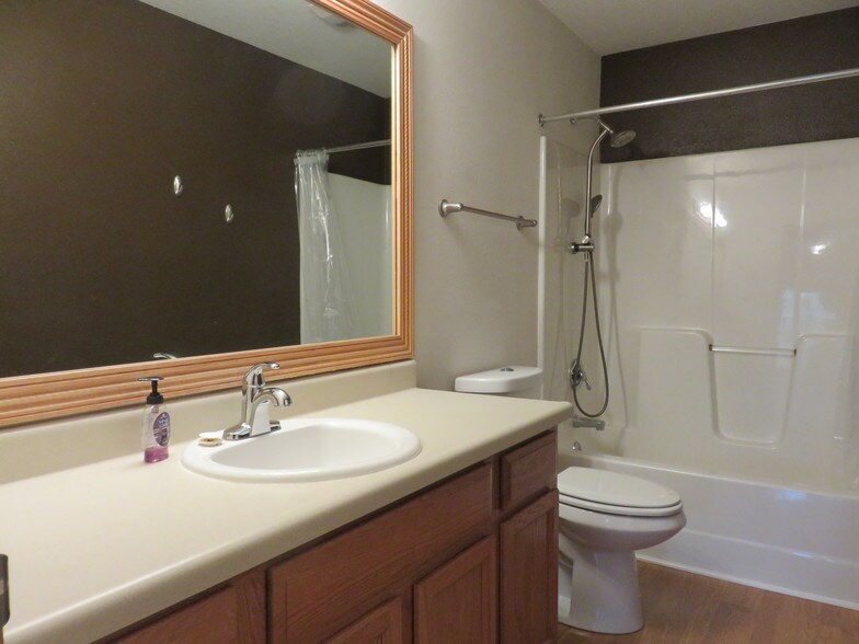 Building Photo - 8302 Westown Pkwy