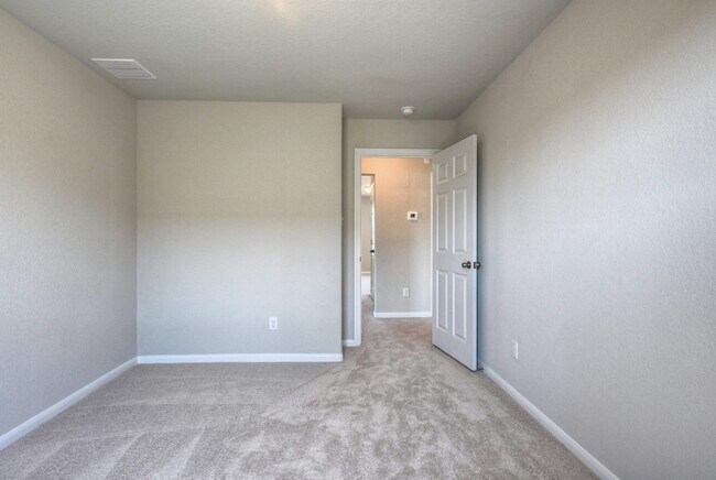 Building Photo - 2642 Blue Abbot Dr