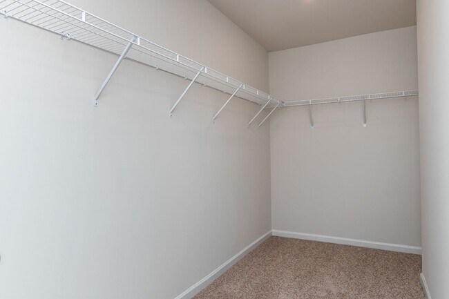 Building Photo - AVAILABLE NOW, Beautiful Home in Greer wit...