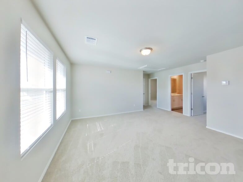 Building Photo - 3517 Stride Ln