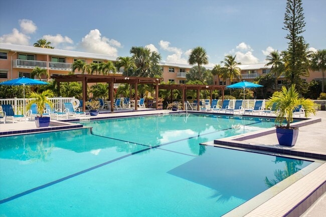 Building Photo - Wake Up to Ocean Views – Fully Furnished 2BR/1BA Condo Available for 1-Year Lease!