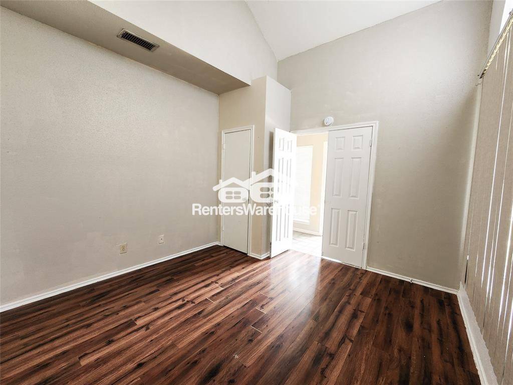 Building Photo - 14550 Fonmeadow Dr