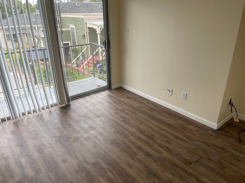 Third Bedroom With Private Balcony - 1524 Garden St