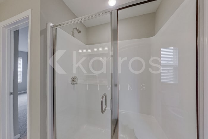 Building Photo - 5016 Cobalt Fls Bnd