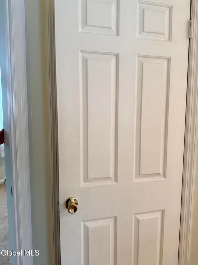 Building Photo - 120 Donna Lynn Dr