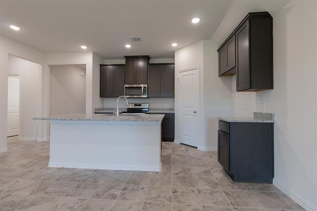 Building Photo - 1024 Verde Vly Ln