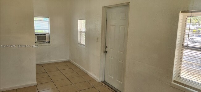 Building Photo - 944 NW 81st St.